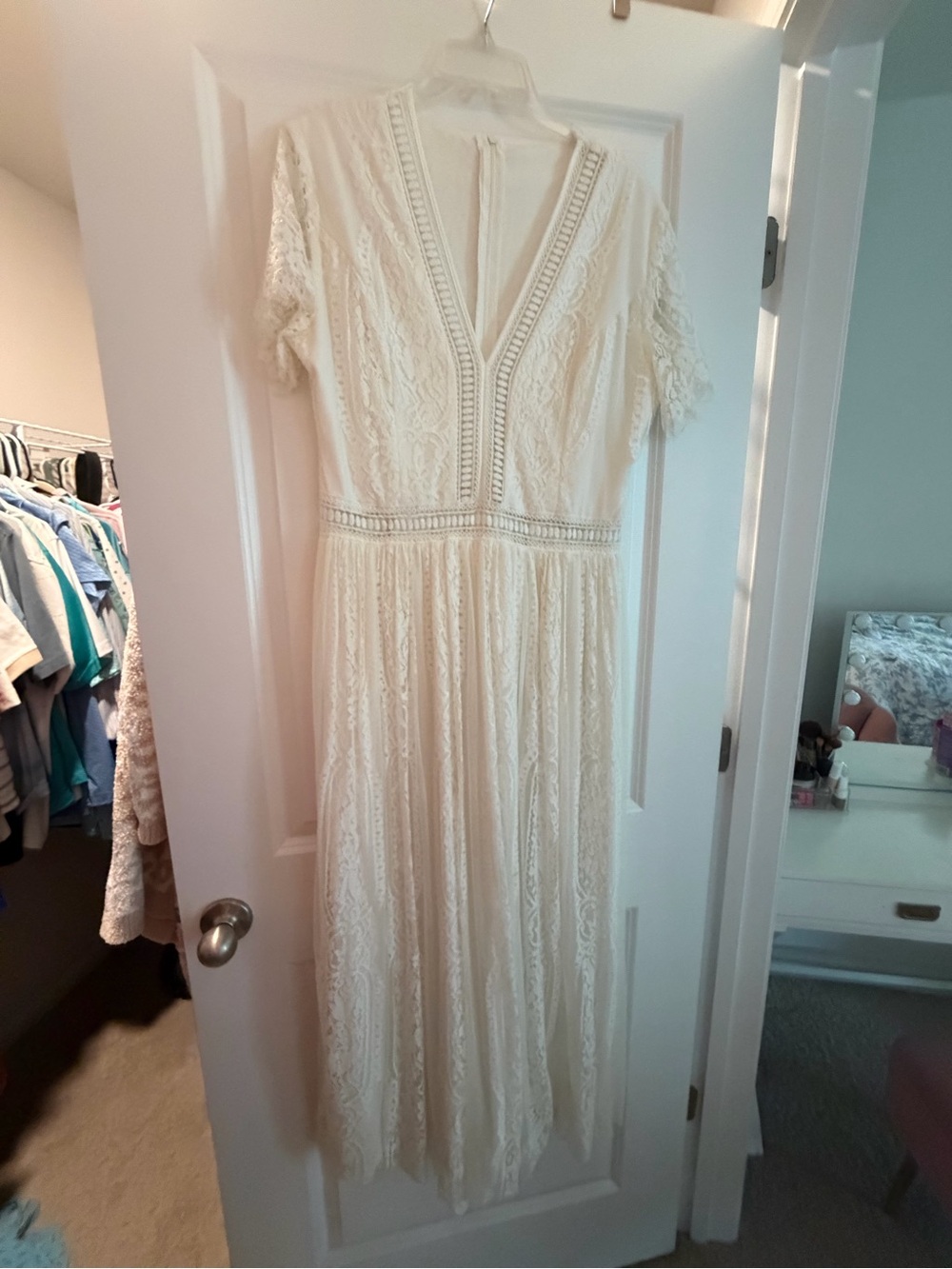 Amazon Cream Lace V-Neck Short Sleeve Maxi Dress